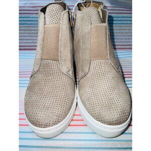 Steve Madden Womens Perforated Zip-On Ankle Size 7 Beige Leather/Suede Upper